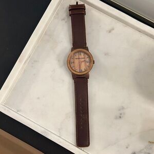 Brown Leather Strap Original Grain Watch. Never worn, no box or tags